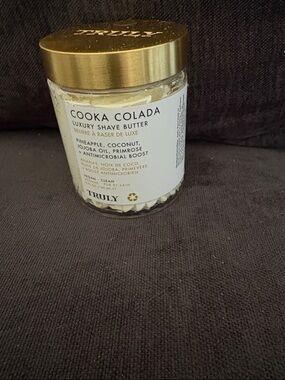 TRULY Cooka Colada Luxury Shave Butter - White & Gold